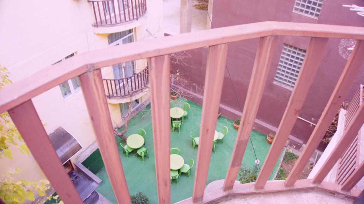 Elite Lux Hotel Tbilisi Exteriör bild